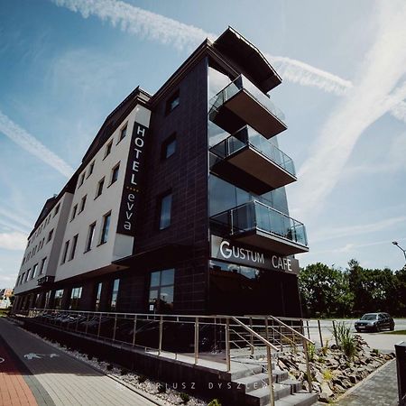 Hotel Evva Тарнобжег Екстериор снимка