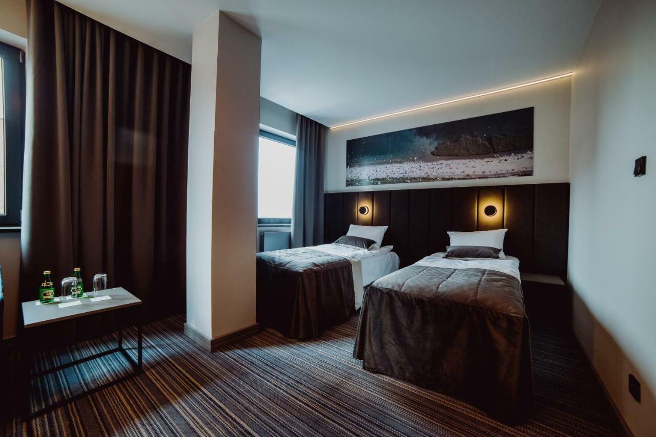 Hotel Evva Тарнобжег Екстериор снимка
