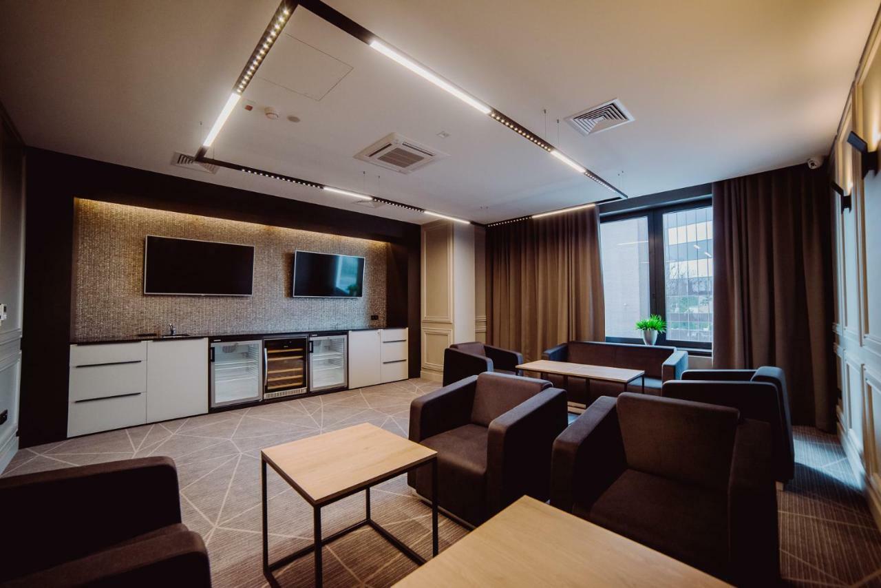 Hotel Evva Тарнобжег Екстериор снимка