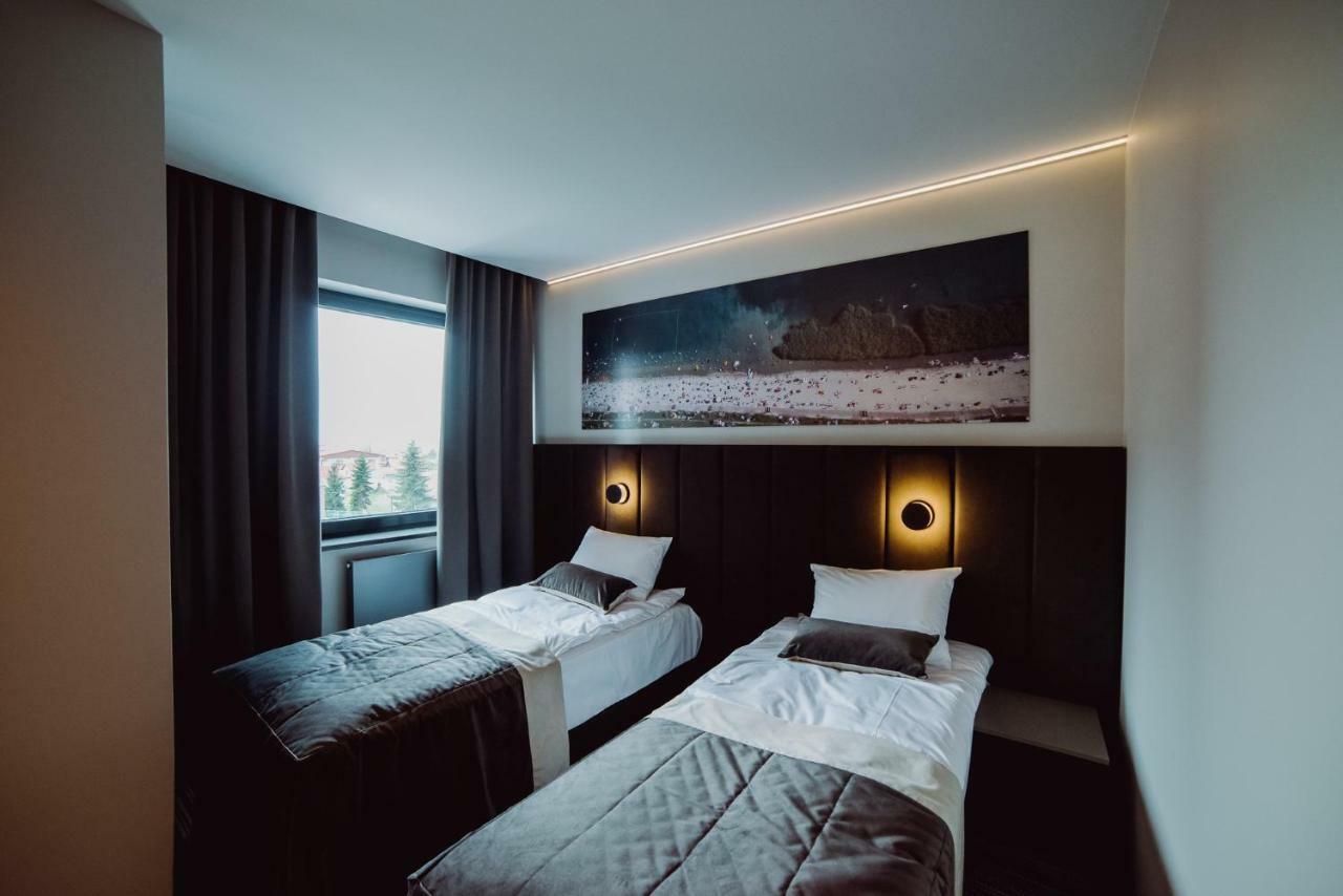 Hotel Evva Тарнобжег Екстериор снимка
