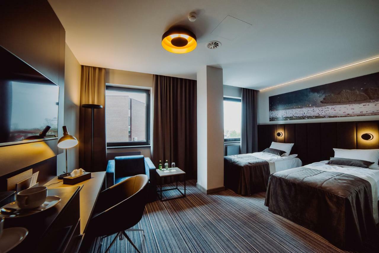 Hotel Evva Тарнобжег Екстериор снимка