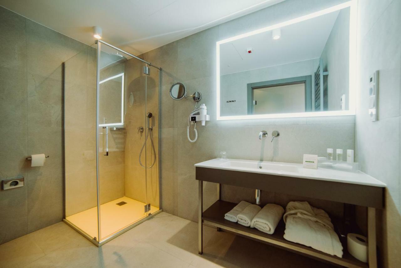 Hotel Evva Тарнобжег Екстериор снимка